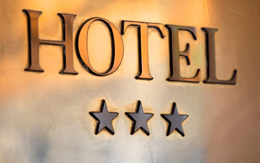 Gwiazdki i opinie – 2 podstawowe elementy wpływające na renomę hotelu
